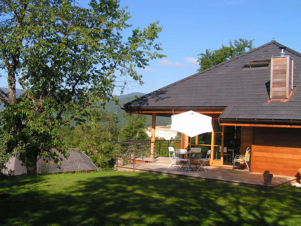 Les Perrelles Bed and Breakfast Bellecombe-en-Beauges Esterno foto